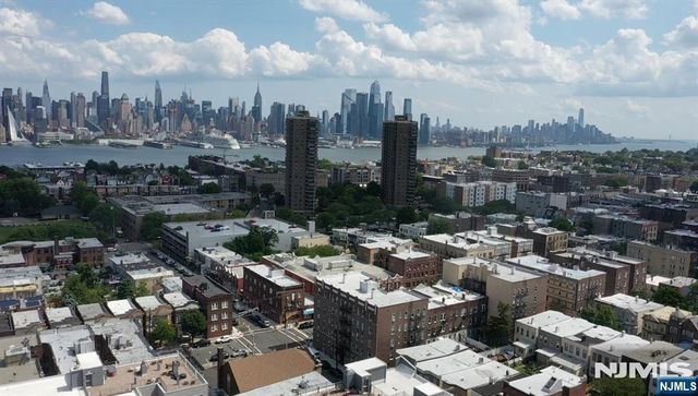 318 54th Street, West New York, NJ 07093