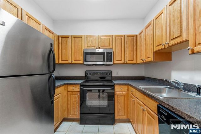 318 54th Street, West New York, NJ 07093