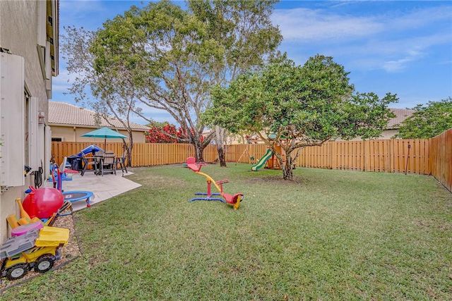 16763 NW 13th Street, Pembroke Pines, FL 33028