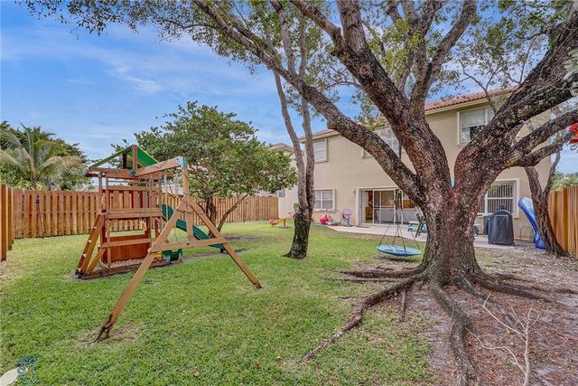 16763 NW 13th Street, Pembroke Pines, FL 33028