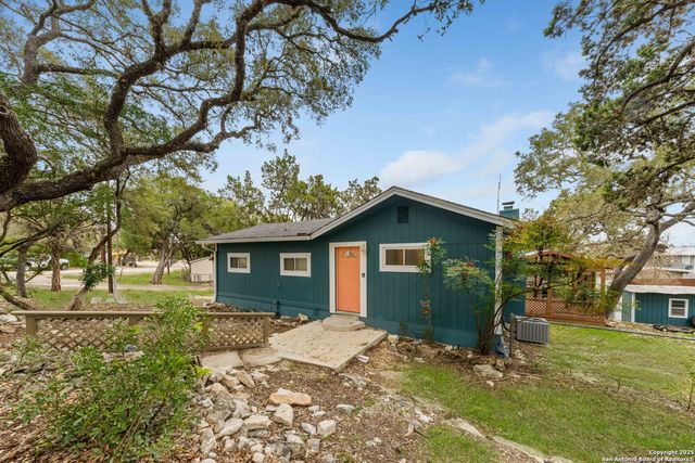 143 Park, Pipe Creek, TX 78063