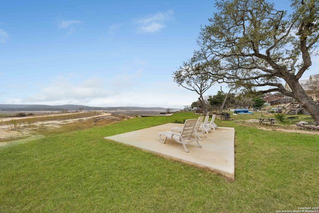 143 Park, Pipe Creek, TX 78063