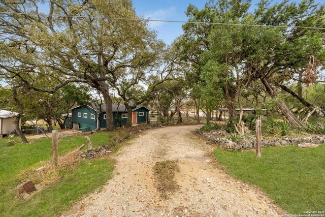 143 Park, Pipe Creek, TX 78063