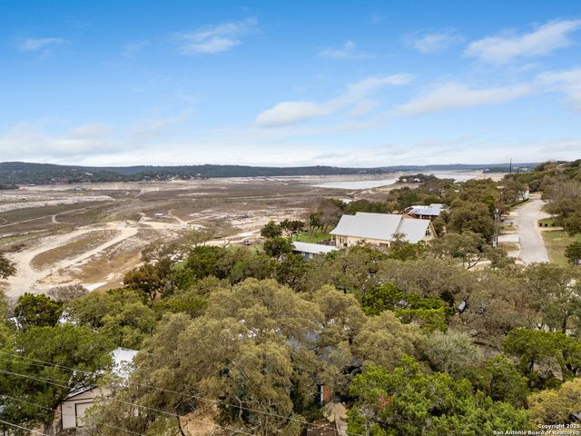 143 Park, Pipe Creek, TX 78063