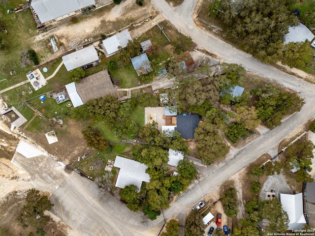 143 Park, Pipe Creek, TX 78063