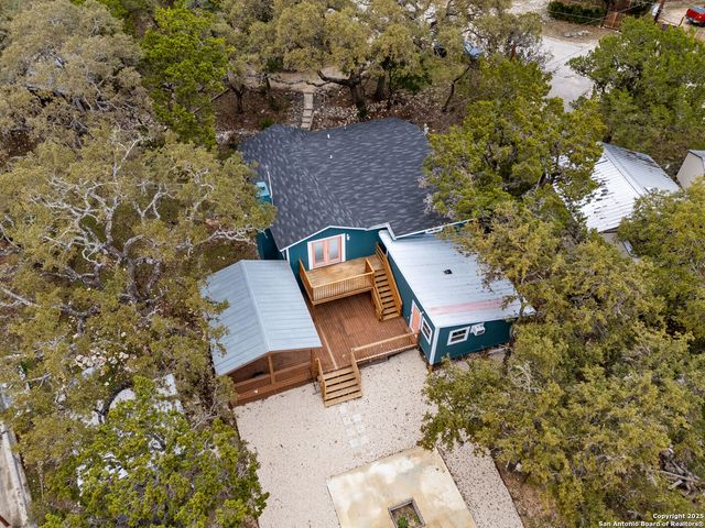 143 Park, Pipe Creek, TX 78063