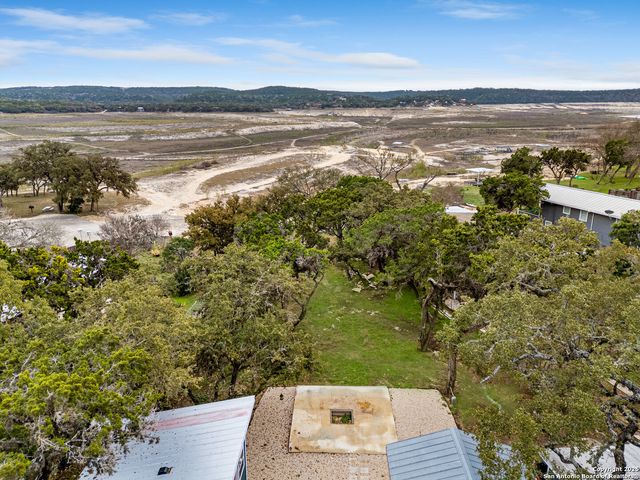 143 Park, Pipe Creek, TX 78063