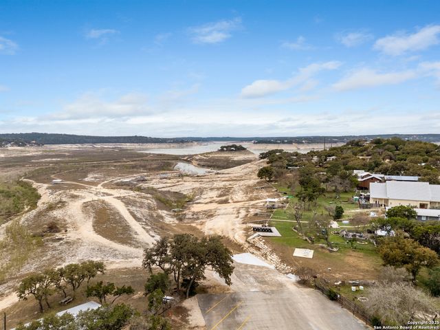 143 Park, Pipe Creek, TX 78063