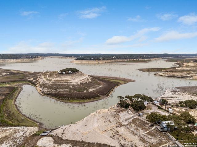 143 Park, Pipe Creek, TX 78063