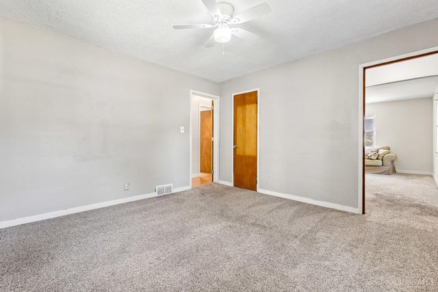 6916 Kleindale Avenue, North College Hill, OH 45231