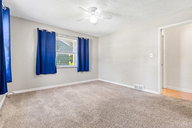 6916 Kleindale Avenue, North College Hill, OH 45231