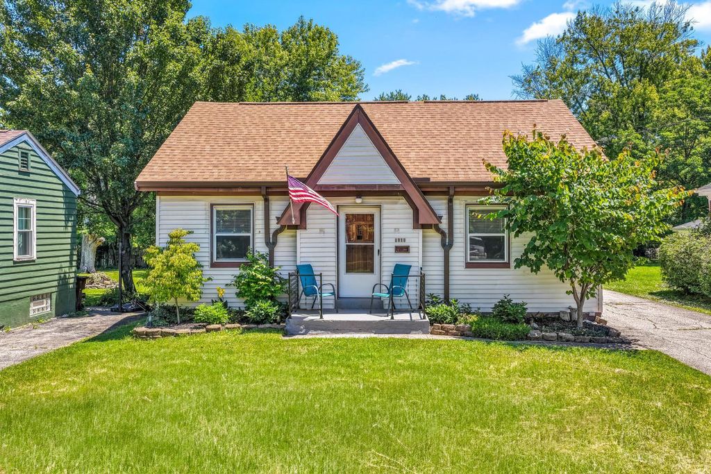 6916 Kleindale Avenue, North College Hill, OH 45231