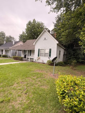 319 N Main St., Mullins, SC 29574