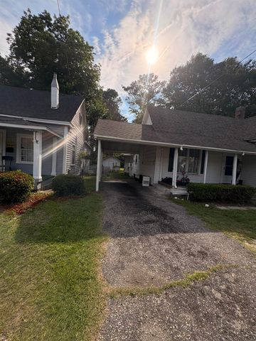 319 N Main St., Mullins, SC 29574