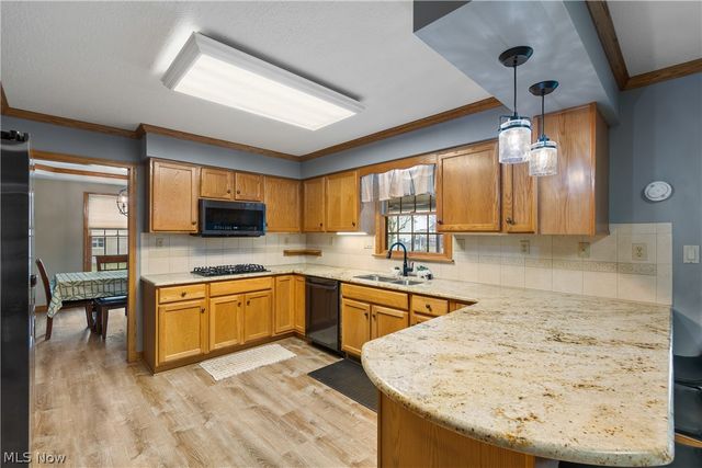 1825 John Carroll Drive SE, Massillon, OH 44646