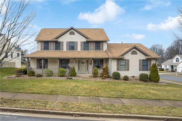 1825 John Carroll Drive SE, Massillon, OH 44646