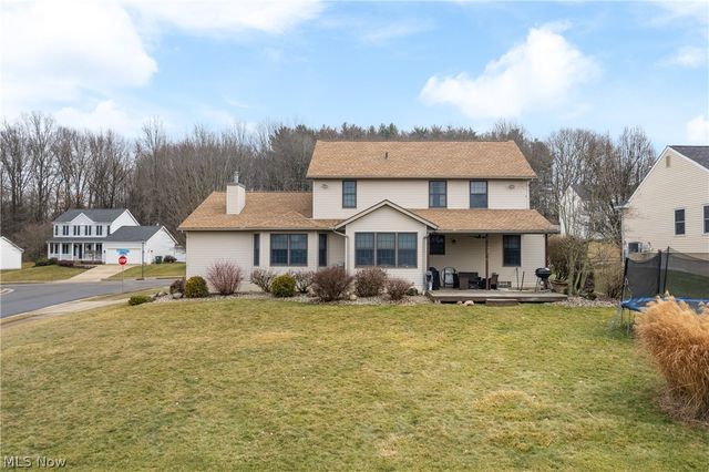 1825 John Carroll Drive SE, Massillon, OH 44646