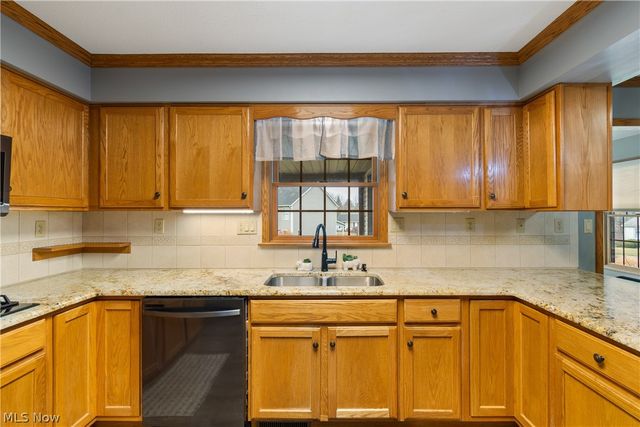 1825 John Carroll Drive SE, Massillon, OH 44646