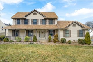 1825 John Carroll Drive SE, Massillon, OH 44646