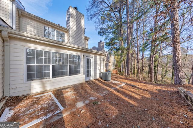 2045 Fairways Court NW, Kennesaw, GA 30144