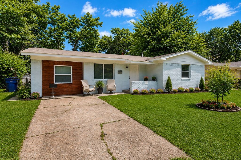 713 Hardy Drive, Garland, TX 75041