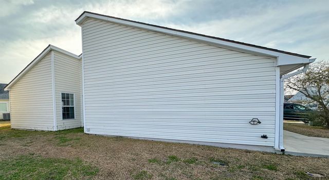 312 Lyons Cove Dr., Myrtle Beach, SC 29577