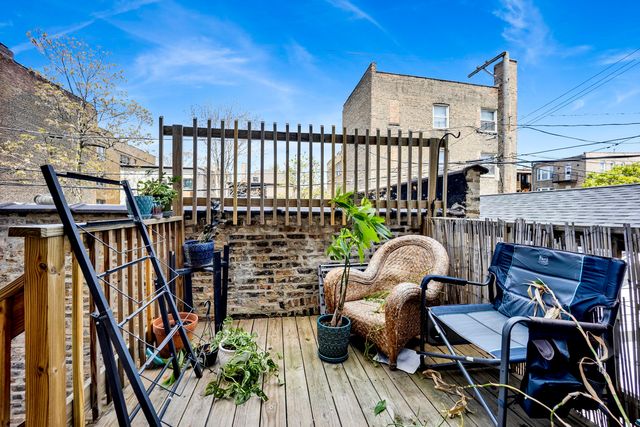 3226 W Potomac Avenue 1R, Chicago, IL 60651