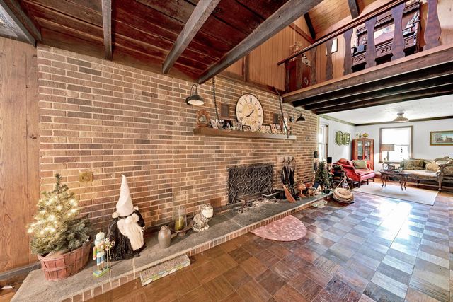 74 Cambridge CT, Hardy, VA 24101
