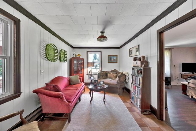 74 Cambridge CT, Hardy, VA 24101