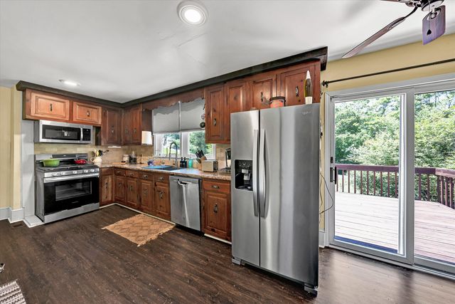 74 Cambridge CT, Hardy, VA 24101