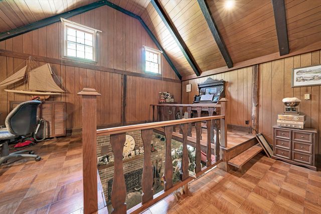 74 Cambridge CT, Hardy, VA 24101