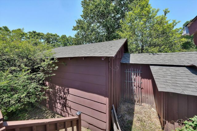 74 Cambridge CT, Hardy, VA 24101
