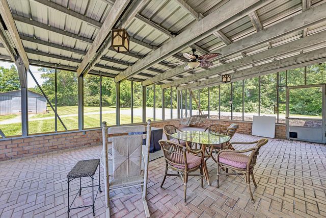 74 Cambridge CT, Hardy, VA 24101