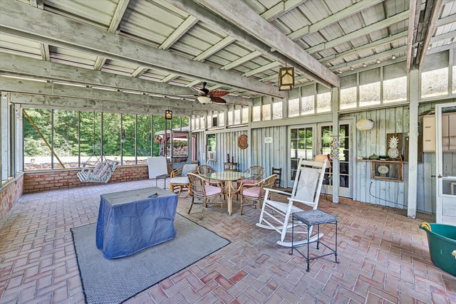 74 Cambridge CT, Hardy, VA 24101