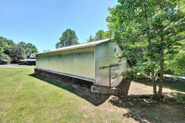74 Cambridge CT, Hardy, VA 24101