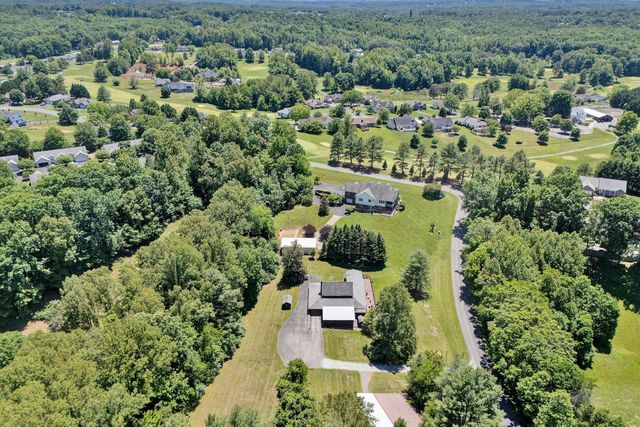 74 Cambridge CT, Hardy, VA 24101