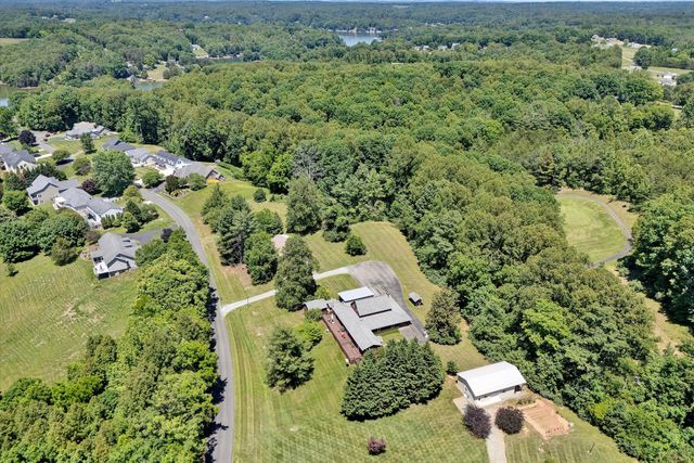 74 Cambridge CT, Hardy, VA 24101