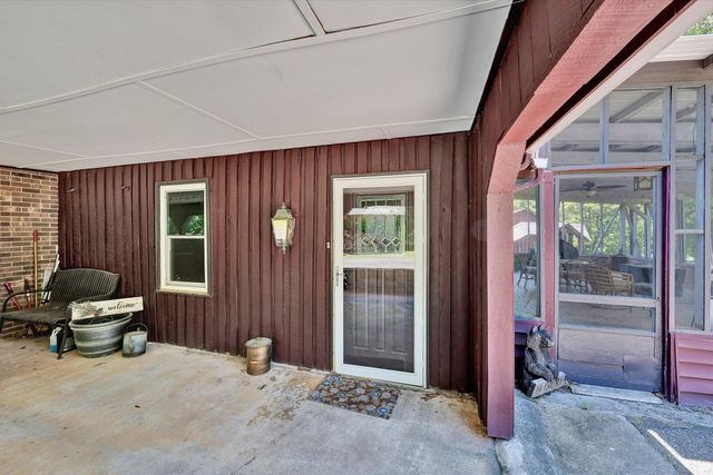 74 Cambridge CT, Hardy, VA 24101