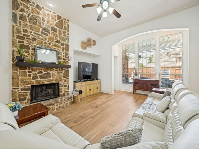 11618 Frontier Drive, Frisco, TX 75033