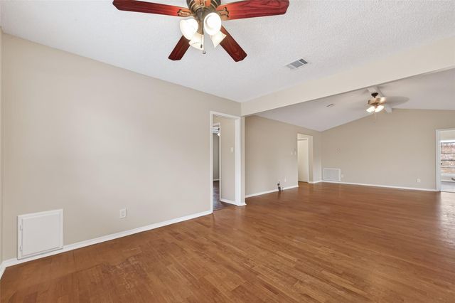 1914 Landmark Drive, Richmond, TX 77406