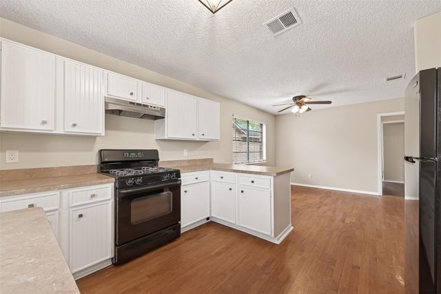 1914 Landmark Drive, Richmond, TX 77406