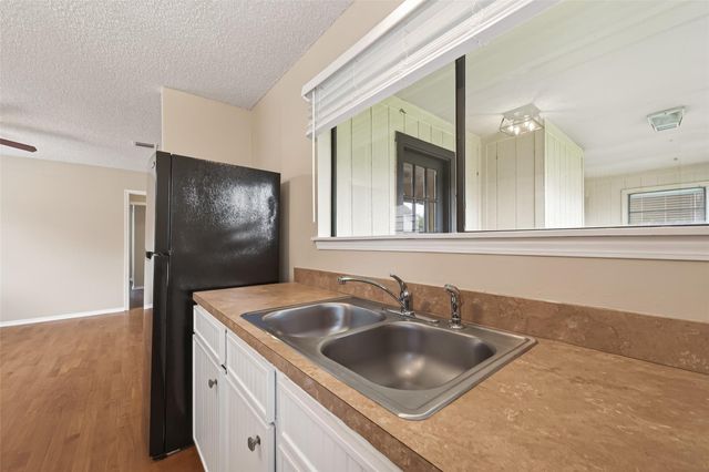 1914 Landmark Drive, Richmond, TX 77406