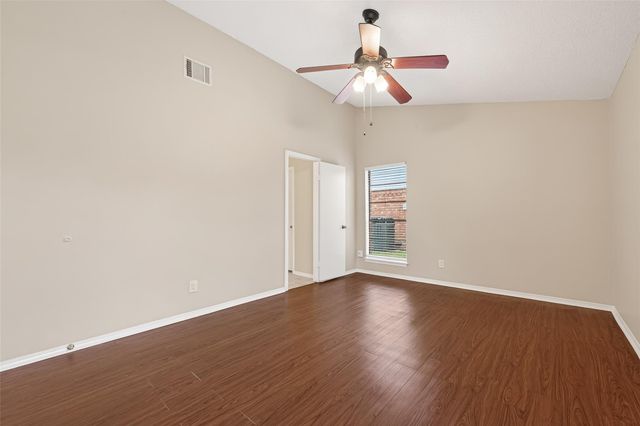 1914 Landmark Drive, Richmond, TX 77406