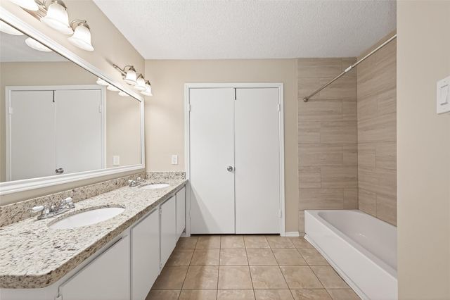 1914 Landmark Drive, Richmond, TX 77406