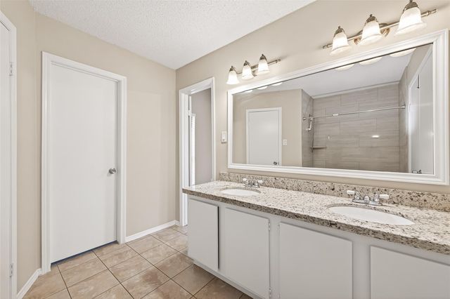 1914 Landmark Drive, Richmond, TX 77406