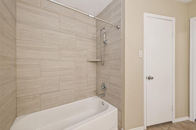 1914 Landmark Drive, Richmond, TX 77406