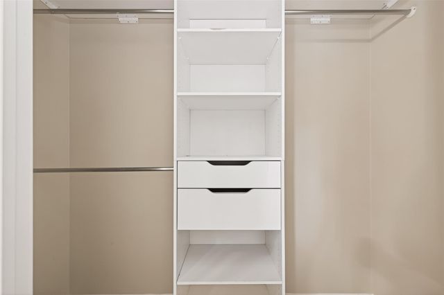 1914 Landmark Drive, Richmond, TX 77406