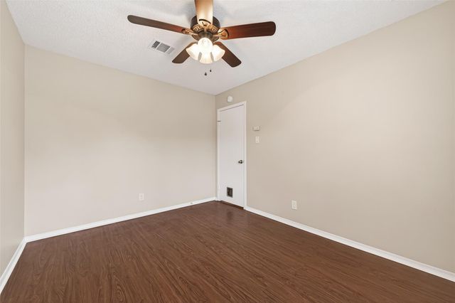 1914 Landmark Drive, Richmond, TX 77406