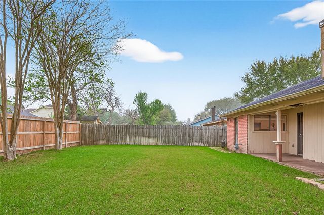 1914 Landmark Drive, Richmond, TX 77406