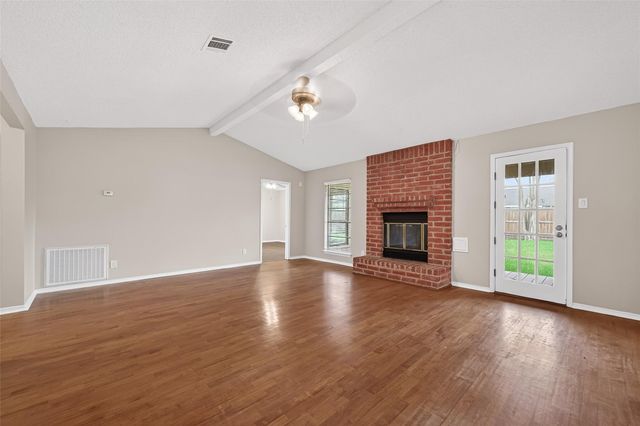 1914 Landmark Drive, Richmond, TX 77406